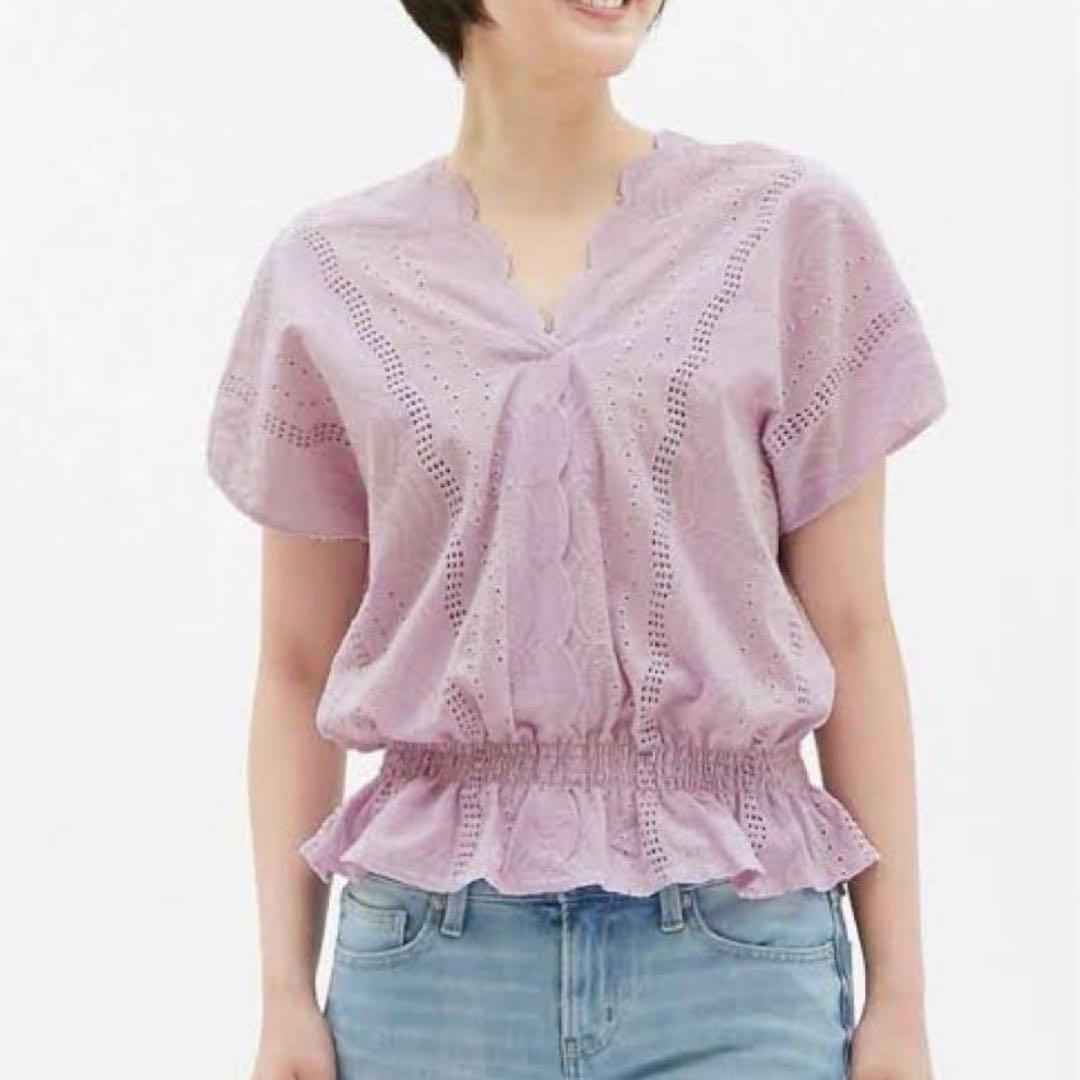 GU スカラップレースVネックブラウス　新品　半袖　パープル　コットン100%
